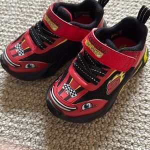 Sketchers light up racer shoes